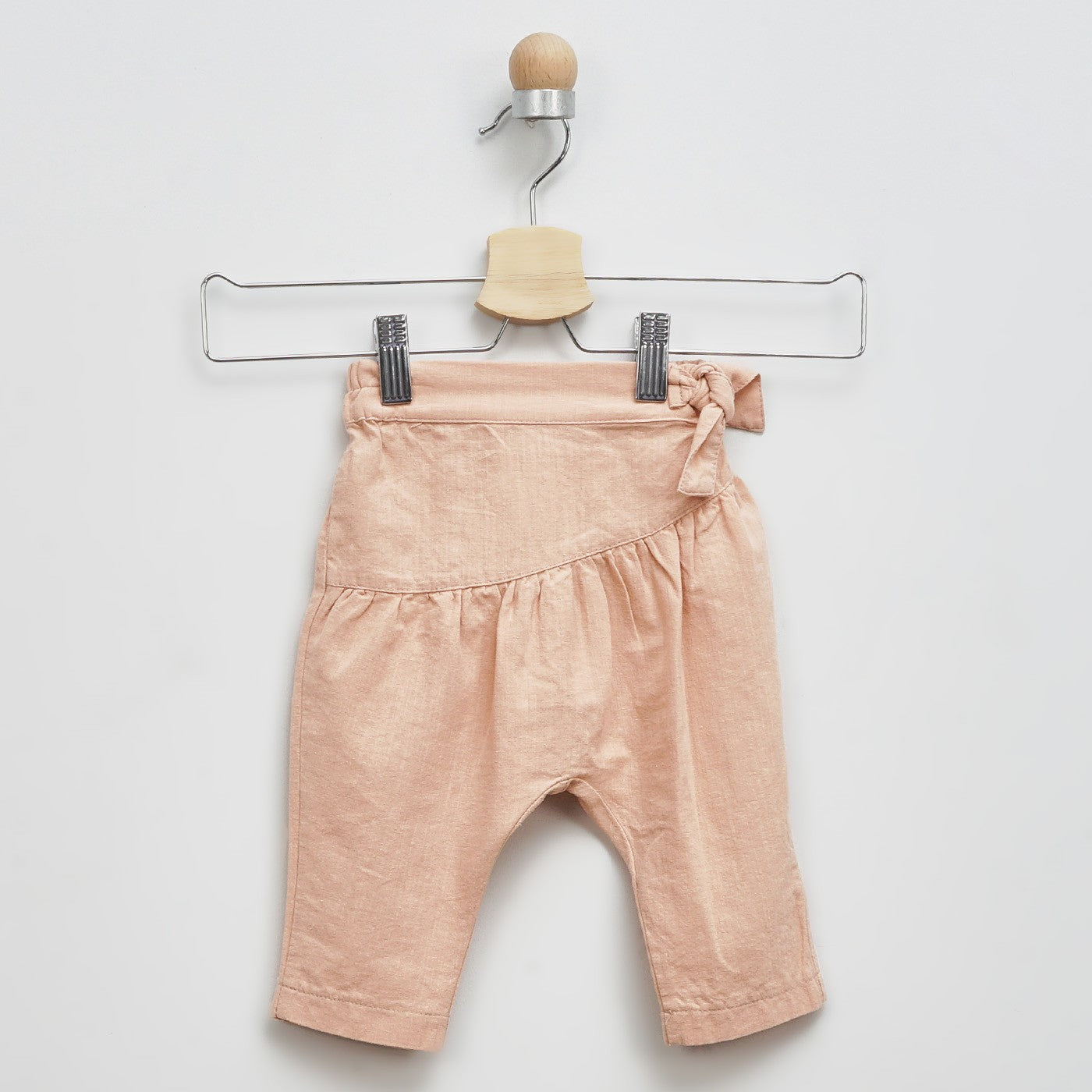Panco Pants, Nature