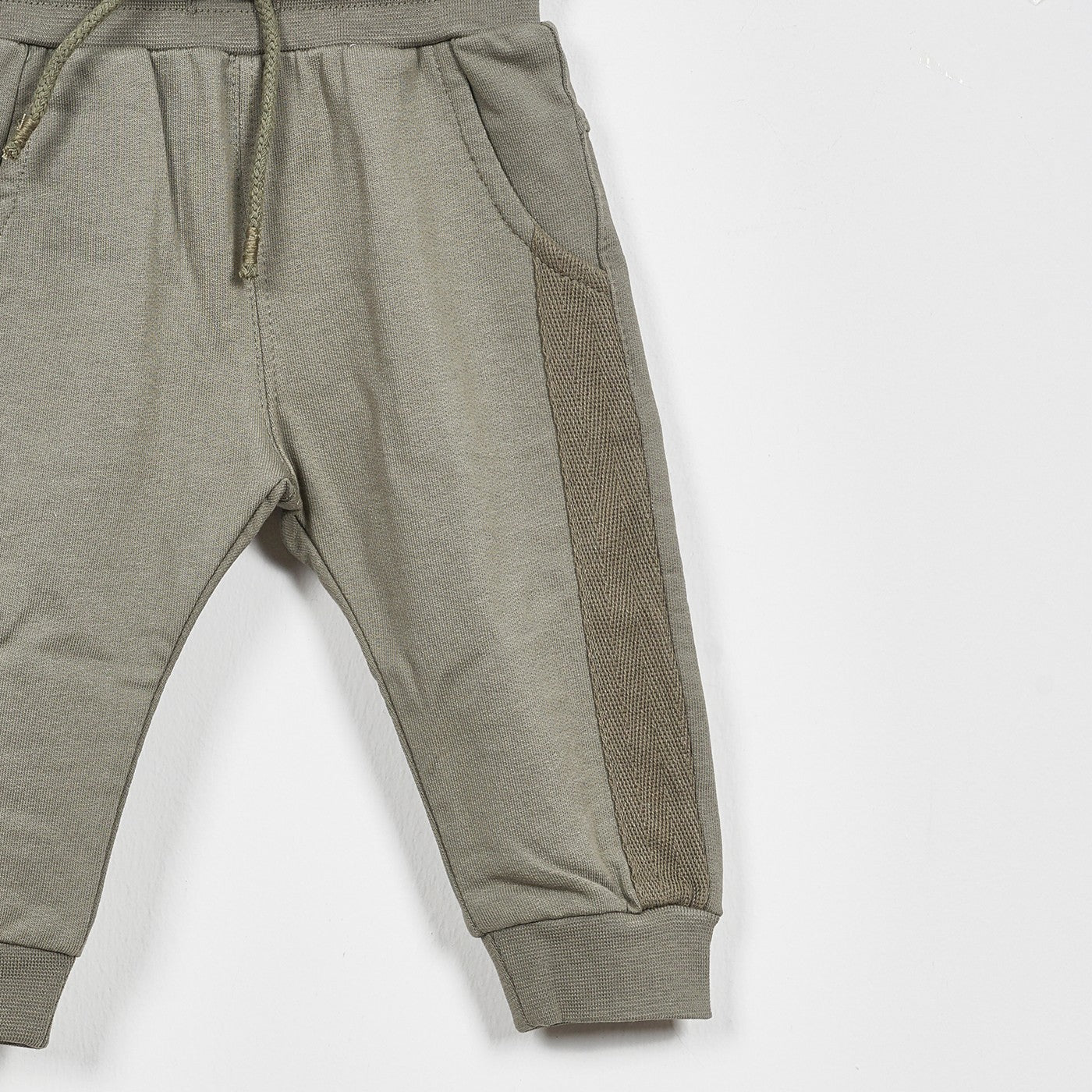 Panco Sweatpants, Effect
